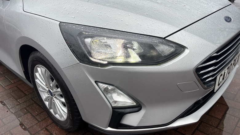 Ford Focus 1.0 EcoBoost 125 Titanium Edition 5dr Auto Petrol Hatchback